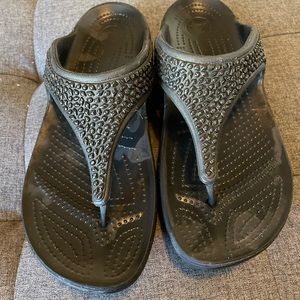 Like new Women’s crocs size 9